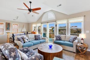 2155 - B and B`s Oasis by the Sea