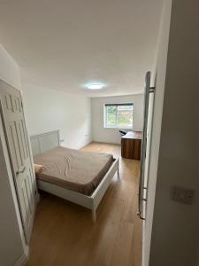 Ensuite room free parking