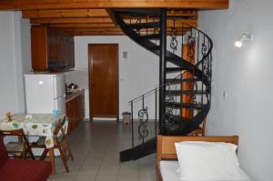 Galanis Studios and Apartments Olympos Greece