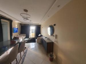 CAI-TRANSIT 3Bedroom-Taxi free 2 way - 12min