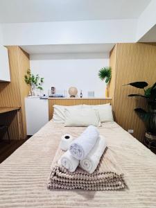 28th Floor Penthouse Studio