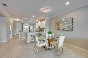 Chic Country Club Condo w Upscale Amenities