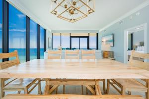 Phoenix Gulf Shores II 1005 condo