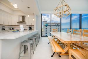 Phoenix Gulf Shores II 1005 condo