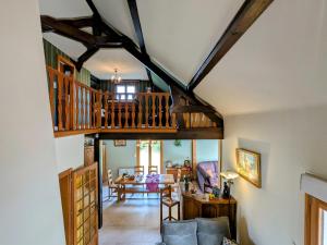 B&B / Chambres d'hotes Chambre spacieuse avec balcon et acces piscine chauffee - FR-1-589-701 : photos des chambres
