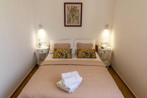 Apartments with parking space Dubrovnik - 24814