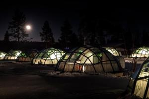 Kakslauttanen Arctic Resort - Igloos and Chalets