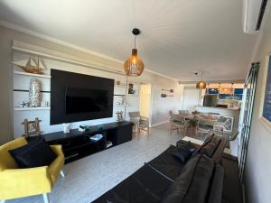 Apartamento em Ubatuba com vista para o mar