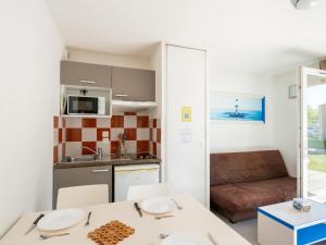 Maisons de vacances Cottage in France with Balcony or Terrace : photos des chambres