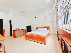 B-House
