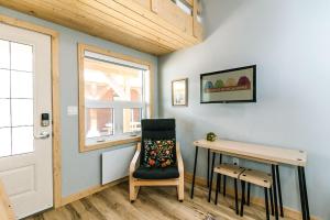 Adventure Knap Shack