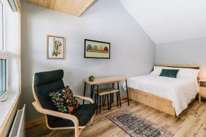 Adventure Knap Shack