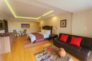 Hotel Medina Del Lago