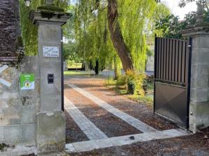 Maisons de vacances Gite de charme a Souvigny avec jardin et animaux acceptes - FR-1-489-583 : photos des chambres