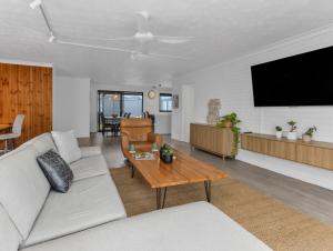 Ultimate Beachside Haven in Cabarita - Pet Friendly