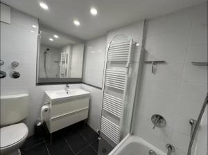 Quiet Retreat with Balcony in the Centre of Munich