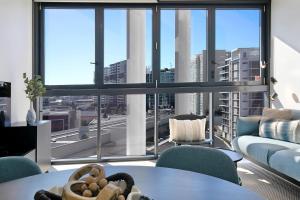 Blue Crush - Resort-style Chic near CBD