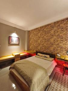 Long Homestay Xuyên Á - Hotels