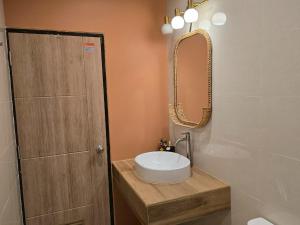 Inn De Sea - Hostel Bangkok Rambuttri Village Khaosan Area