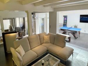 Apartment with bar, recreation room in Kastellaun