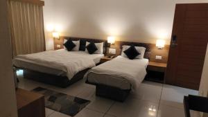 HOTEL GOLDEN PALACE & ROOMS