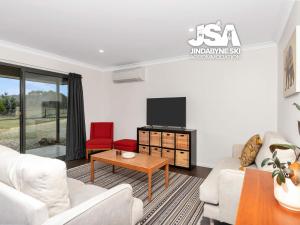 Cherrywood Cottage - Pet Friendly