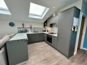 Westward Ho! Dog Friendly - 3 Bedrooms, Sea Views & Space to Relax