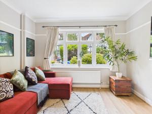 Lovely 4 bed Wimbledon and Parking - Ubytování bez kategorie ve městě Londýn