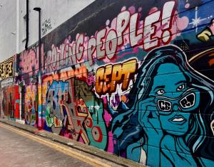 Shoreditch 4 bedroom apartment in Brick Lane