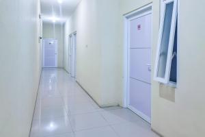 RedDoorz at Guest House A2 Near Rita Mall Tegal