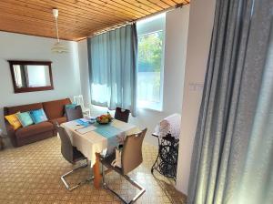 Fenyves Villa Balatonakarattya