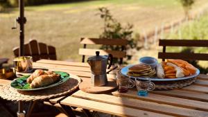 La Casa Errante X by Tiny Away