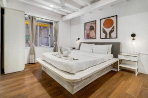 Sofia 1BHK Khar W by The Bombay Home Company