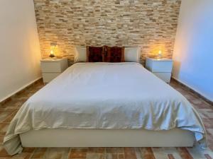 Stone Pines Eco Glamping