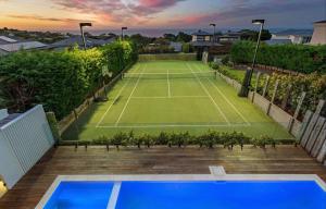 Luxury Pool Sauna Spa Tennis Court