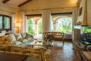 DOLCE COLLINA 10, Emma Villas