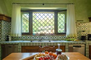 DOLCE COLLINA 10, Emma Villas