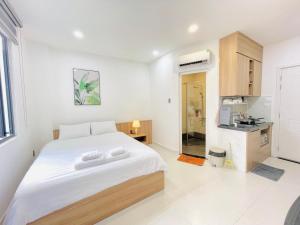 504 Kiwi Mordern Studio With Kitchen & Balcony