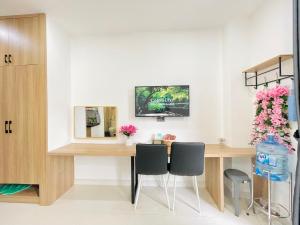 504 Kiwi Mordern Studio With Kitchen & Balcony