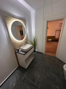 Neva Apartments & Rooms