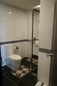 Spacious 1-Bedroom Apt with Great Location Near Nimman #A305