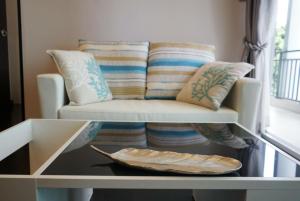 Spacious 1-Bedroom Apt with Great Location Near Nimman #A305