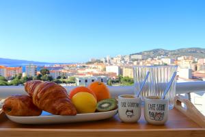 Appartements Spacieux Appartement Vue Mer et Montagne en dernier etage avec Terrasse - Parking et Wifi : photos des chambres