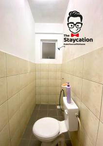 Staycation Homestay 15 Kch City Mall Landed House