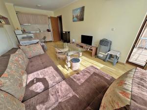 2 rooms Astoria 2 Elenite