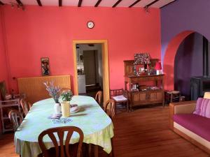 Gîte La Chênaie, maison ancienne pour 13 personnes- Clévacances 3 clés