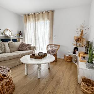 Maison moderne et spacieuse près de la mer