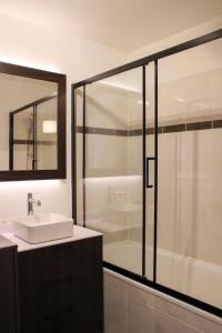 Appartements Large quiet apartment with balcony : photos des chambres