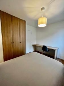Appartements Large quiet apartment with balcony : photos des chambres