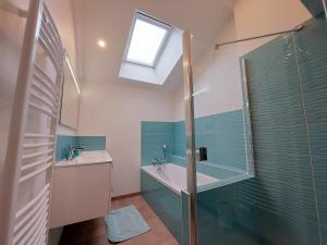 Maisons de vacances Le plessis aux oiseaux, jusqu-a 14 personnes : photos des chambres